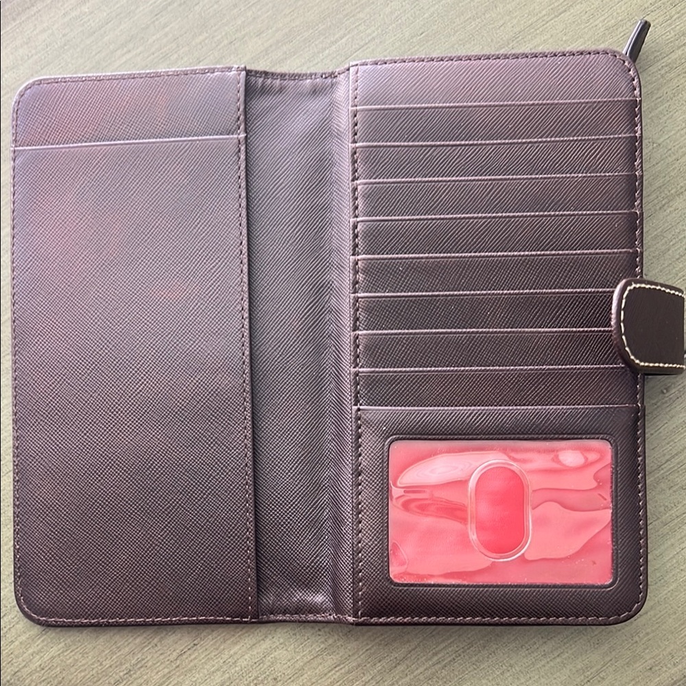 Vintage Dooney & Bourke Wallet - Picture 4 of 9